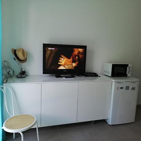 Nice View Jolie Studio Avec Jardin מראה חיצוני תמונה