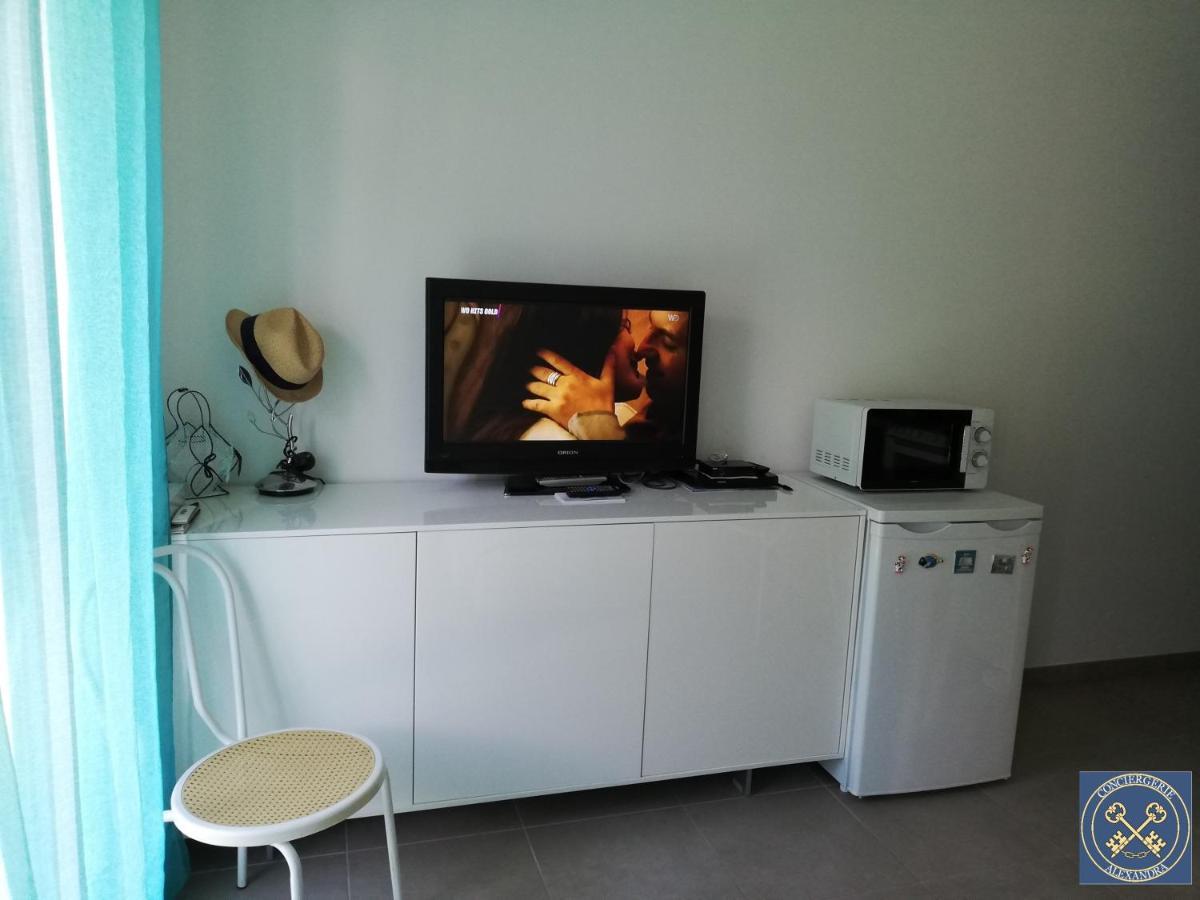 Nice View Jolie Studio Avec Jardin מראה חיצוני תמונה